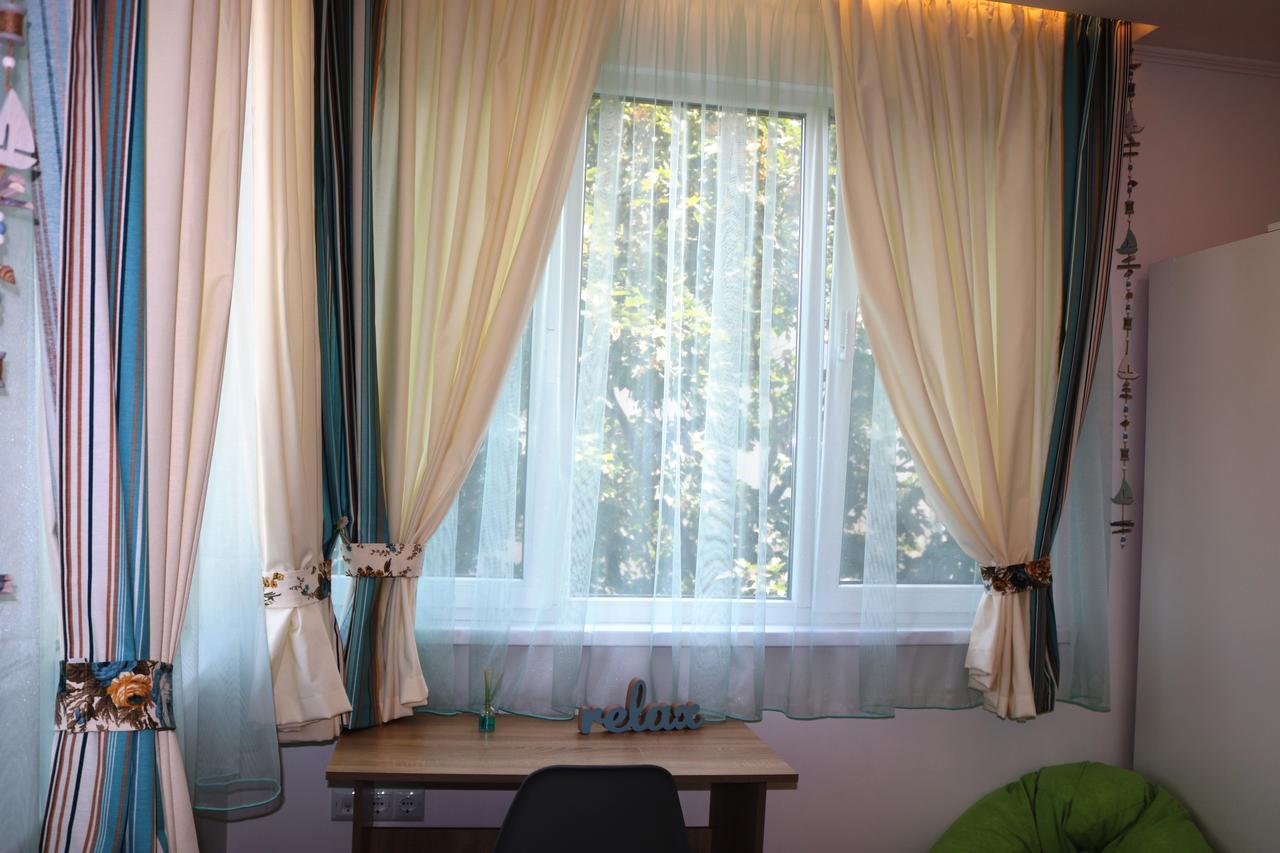 Sea Port Celebrity Apartment - Lets4Holiday Varna Buitenkant foto