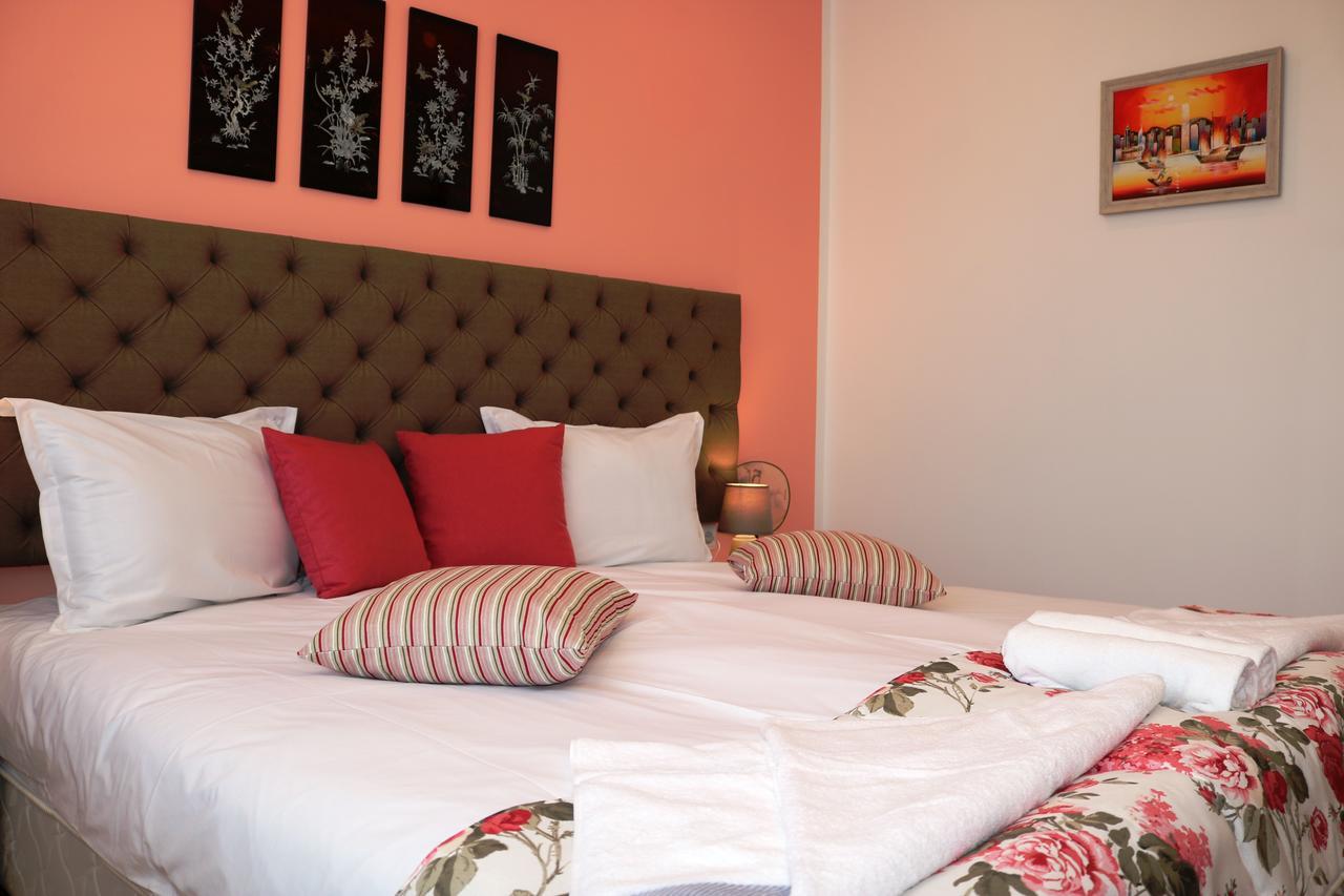 Sea Port Celebrity Apartment - Lets4Holiday Varna Buitenkant foto